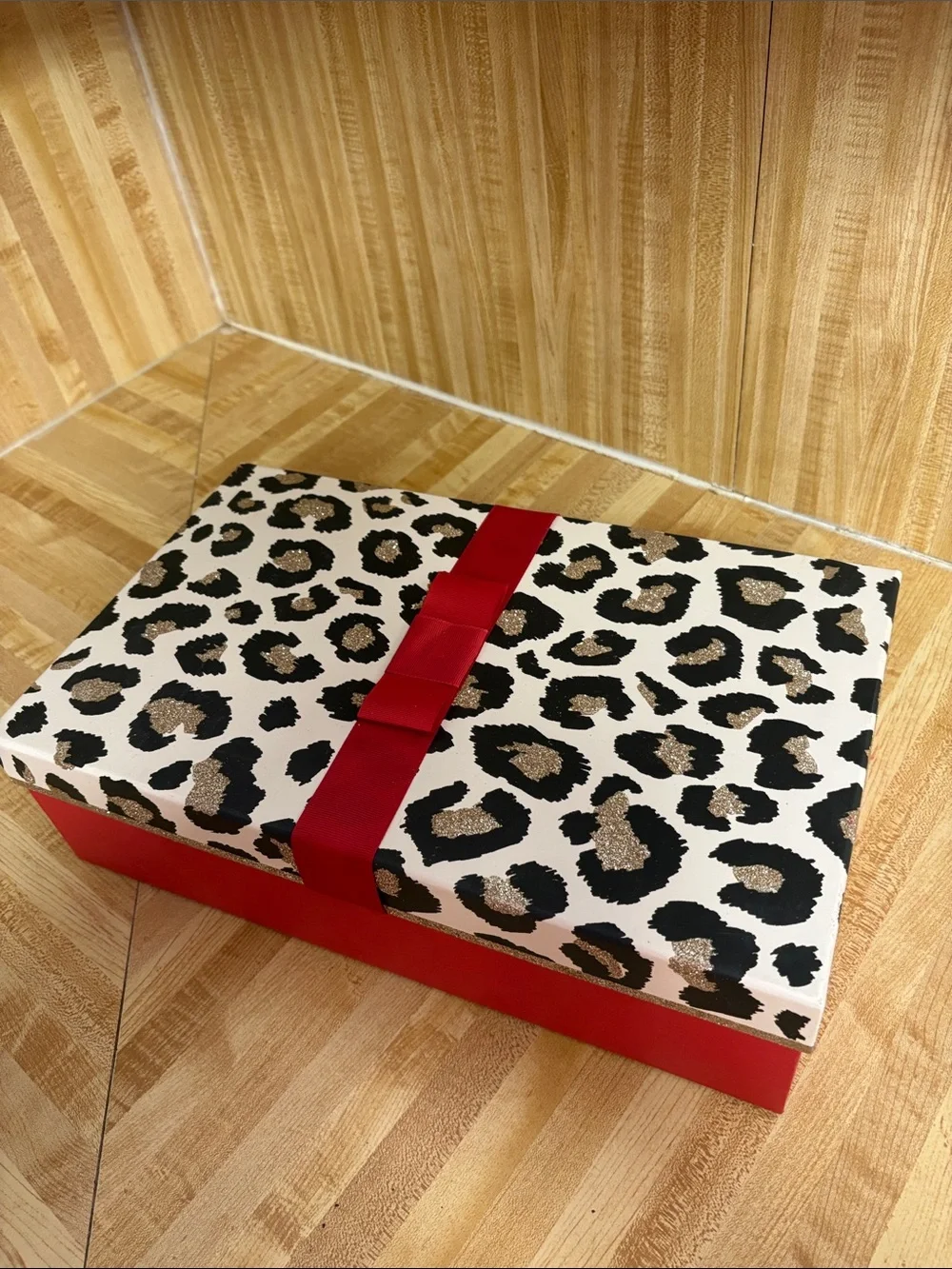 N/A stylish leopard